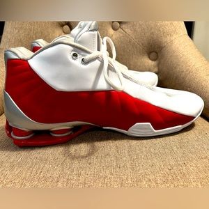 Nike SHOX Red & White basketball sneakers.  Men’s size 11. Excellent condition